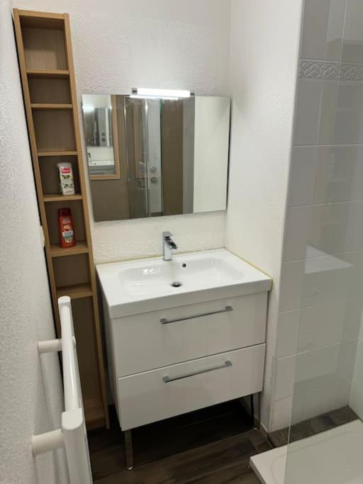 Appartement Confort Et Balcon Ludon-Medoc Luaran gambar